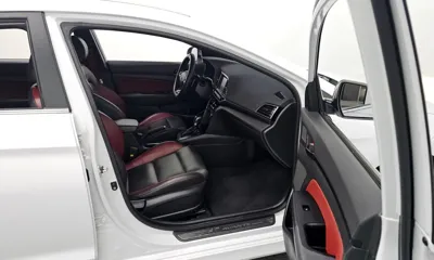 Hyundai Avante 2017, 92568 км, за 7220.69 USD - фото 26