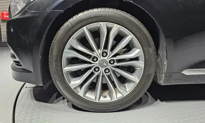 Hyundai Genesis 2016, 110403 км, за 6765.63 USD