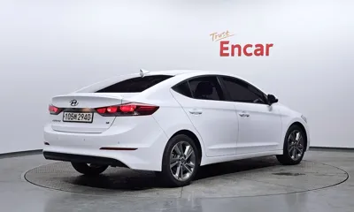 Hyundai Avante 2018, 118832 км, за 6937.56 USD