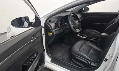 Hyundai Avante 2018, 118832 км, за 6937.56 USD - фото 10