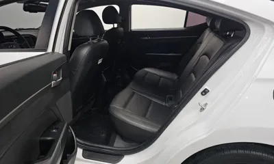 Hyundai Avante 2018, 118832 км, за 6937.56 USD - фото 11