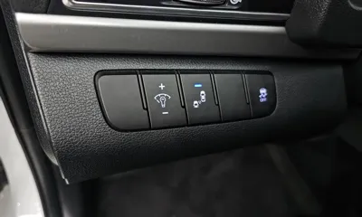 Hyundai Avante 2018, 118832 км, за 6937.56 USD - фото 15