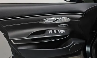 Genesis GV70 2023, 71761 км, за 22139.73 USD - фото 24
