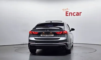 Hyundai Avante 2018, 98382 км, за 8336.62 USD