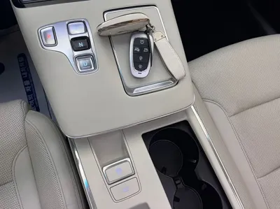 Hyundai Grandeur 2022, 47298 км, за 18566.79 USD - фото 10