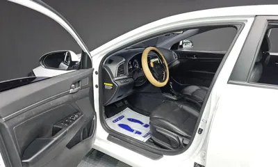 Hyundai Avante 2018, 90376 км, за 4532.32 USD - фото 10