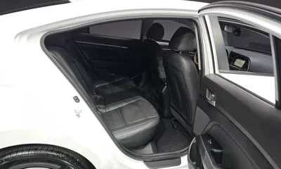 Hyundai Avante 2018, 90376 км, за 4532.32 USD - фото 13