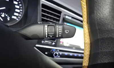Hyundai Avante 2018, 90376 км, за 4532.32 USD - фото 18