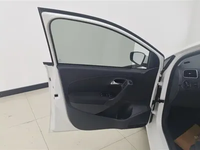 Volkswagen Polo 2018, 31800 км, за 6297.7 USD - фото 7