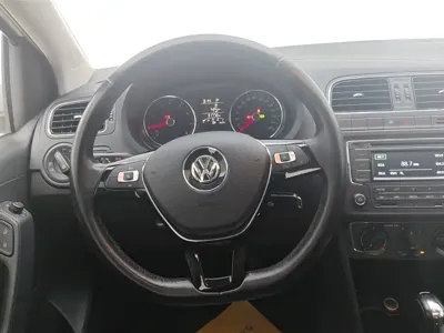 Volkswagen Polo 2018, 31800 км, за 6297.7 USD - фото 15