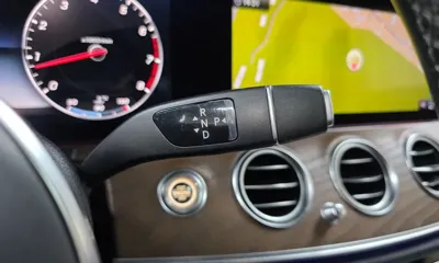 Mercedes-Benz E-Class 2019, 83184 км, за 16451.93 USD - фото 9