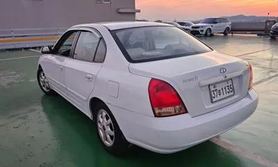 Hyundai Avante 2002, 139000 км, за 1222.13 USD