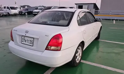 Hyundai Avante 2002, 139000 км, за 1222.13 USD