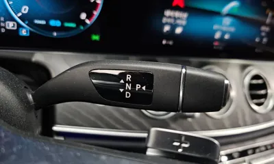 Mercedes-Benz E-Class 2023, 64591 км, за 32120.32 USD - фото 9