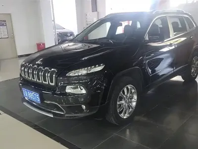 Jeep Cherokee · 2016 год