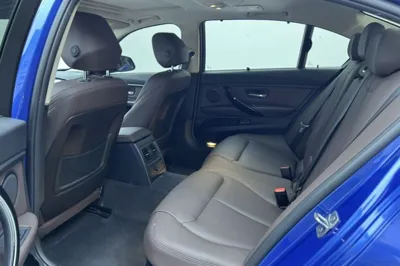 BMW 3 Series 2019, 56400 км, за 15554 USD - фото 34