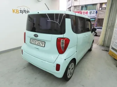 Kia Ray 2012, 95053 км, за 3380.35 USD