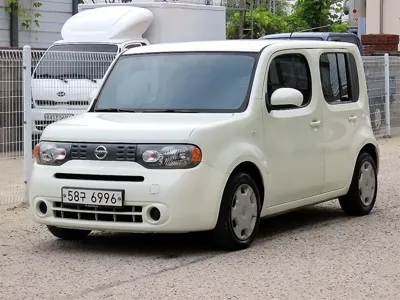 Nissan Cube · 2011 год