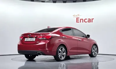 Hyundai Avante 2015, 32650 км, за 4753.53 USD
