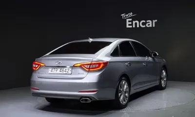 Hyundai Sonata 2016, 155215 км, за 5511.03 USD