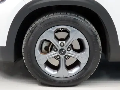 Kia Seltos 2023, 98212 км, за 11166.17 USD