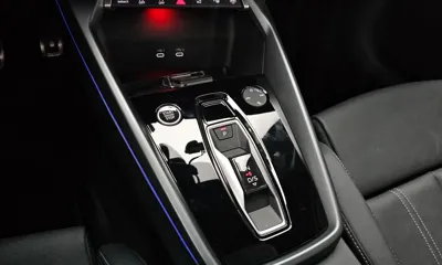 Audi A3 2025, 5651 км, за 23012.41 USD - фото 9