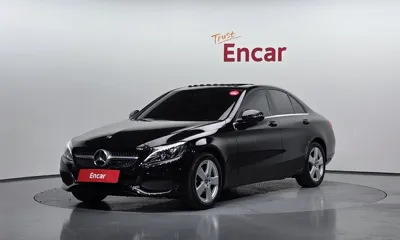 Mercedes-Benz C-Class · 2018 год