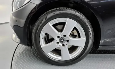 Mercedes-Benz C-Class 2018, 37556 км, за 14205.48 USD