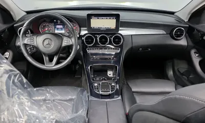 Mercedes-Benz C-Class 2018, 37556 км, за 14113.17 USD - фото 7