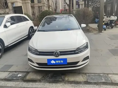 Volkswagen Polo 2021, 60599 км, за 6915.7 USD