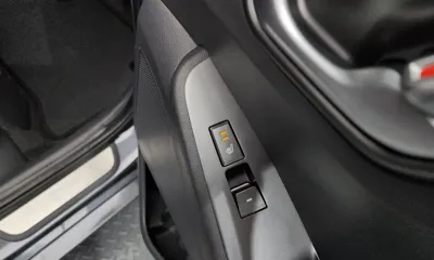 Hyundai Ioniq 2020, 121187 км, за 10343.49 USD - фото 30