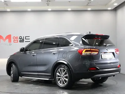 Kia Sorento 2016, 145960 км, за 9702.41 USD