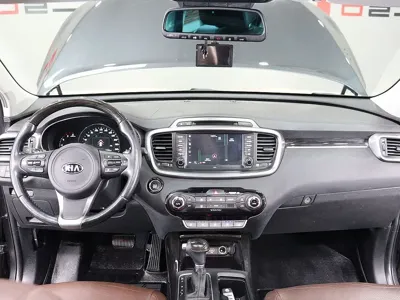 Kia Sorento 2016, 145960 км, за 9702.41 USD - фото 12