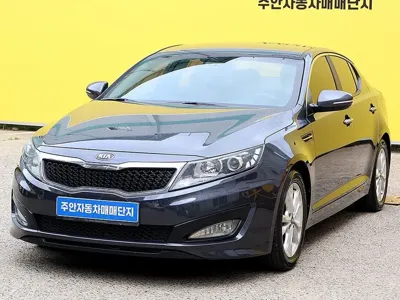 Kia K5 · 2013 год