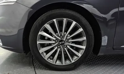Kia K7 2018, 80789 км, за 8993.04 USD