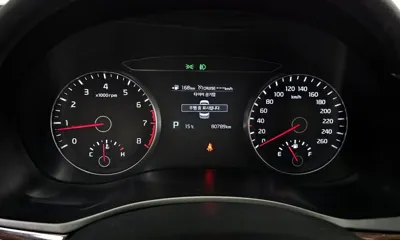 Kia K7 2018, 80789 км, за 8993.04 USD - фото 8