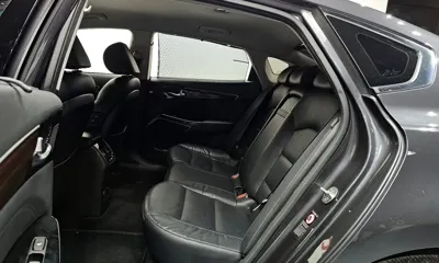 Kia K7 2018, 80789 км, за 8993.04 USD - фото 12