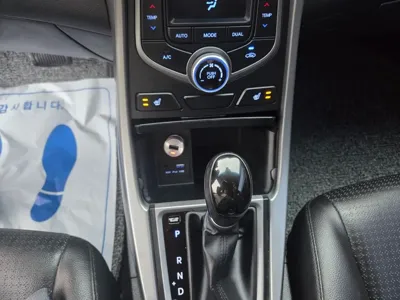 Hyundai Avante 2016, 195000 км, за 3249.33 USD - фото 17