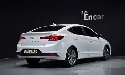Hyundai Avante 2019, 200972 км, за 5185.77 USD