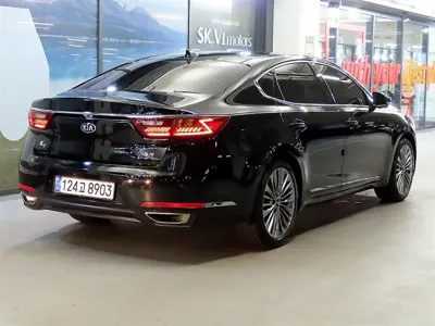 Kia K7 2016, 105168 км, за 8450.44 USD