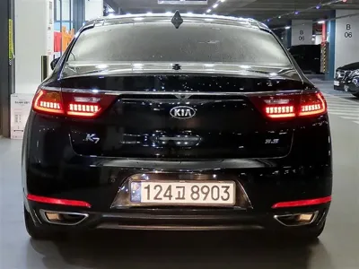 Kia K7 2016, 105168 км, за 8450.44 USD
