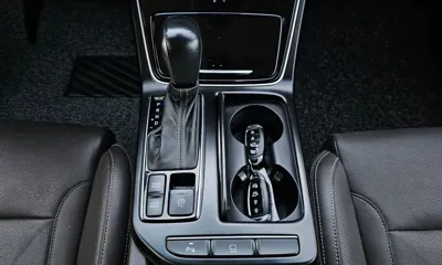 Hyundai Grandeur 2018, 141450 км, за 8580.54 USD - фото 9