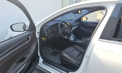 Hyundai Grandeur 2018, 141450 км, за 8580.54 USD - фото 10