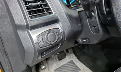 Ford Explorer 2017, 91268 км, за 8205.33 USD - фото 17