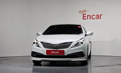 Hyundai Grandeur 2016, 194621 км, за 3538.14 USD