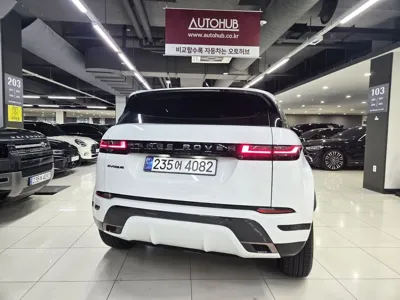 Land Rover Range Rover Evoque 2025, 9062 км, за 35695.33 USD
