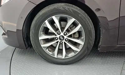 Hyundai Grandeur 2012, 145338 км, за 2841.1 USD