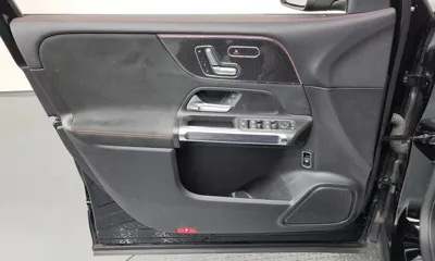 Mercedes-Benz GLB-Class 2021, 82420 км, за 19824.18 USD - фото 24