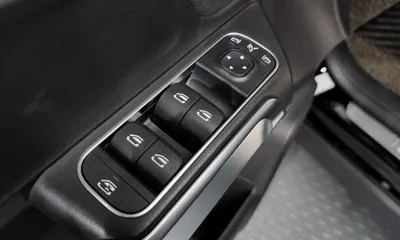 Mercedes-Benz GLB-Class 2021, 82420 км, за 19824.18 USD - фото 29