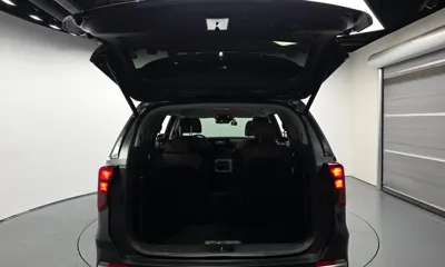 Kia Canival 2024, 16286 км, за 23303.14 USD - фото 20
